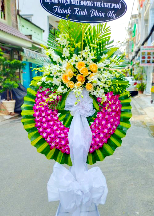 vong hoa phan uu