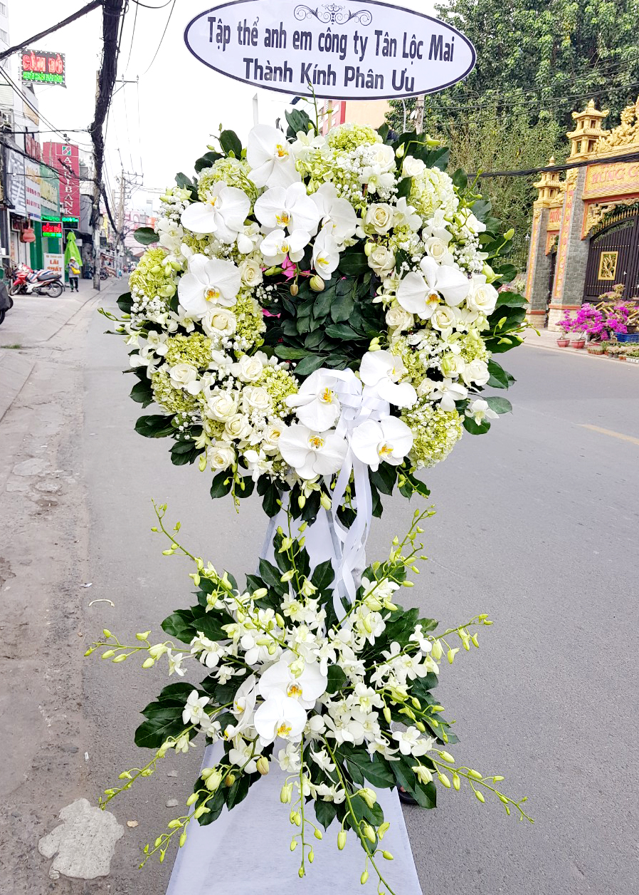 vong hoa phan uu